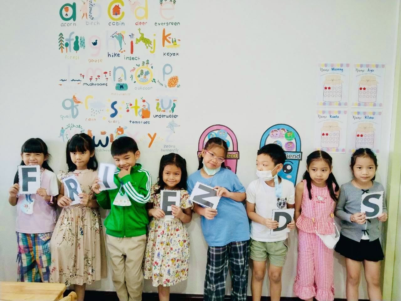 นักเรียน FUNTIME English Club จันทบุรี